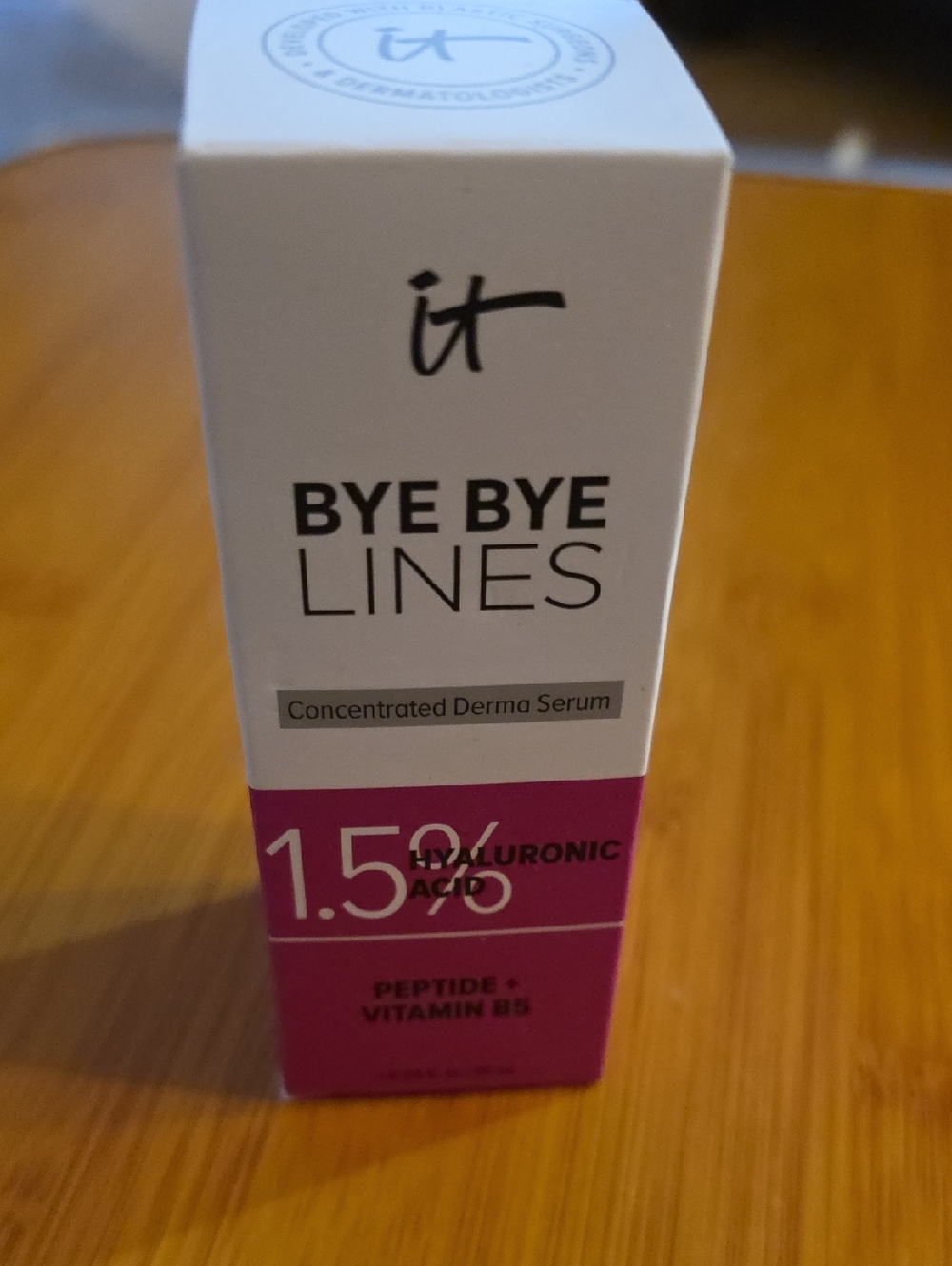 it cosmetics Bye Bye Lines Concentrated Derma Serum - White & Pink Packaging